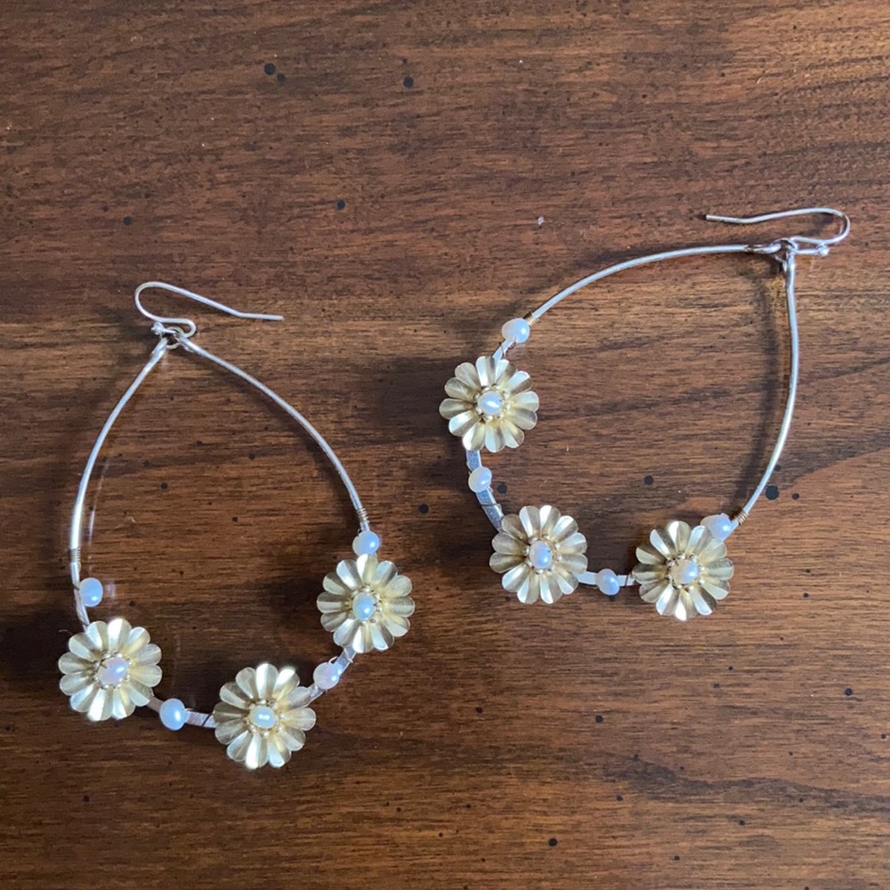 Anthropologie Daisy and Pearl Drop Earrings